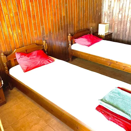 Vakantiehuis дървени къщички - лион *