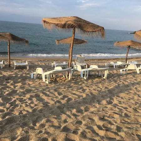 дървени къщички - лион Sinemoretz