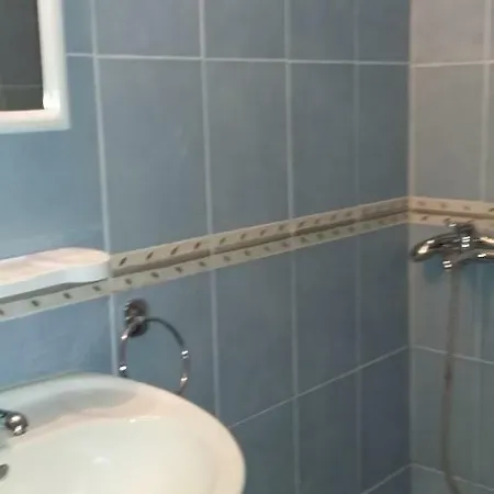 дървени къщички - лион * Sinemoretz