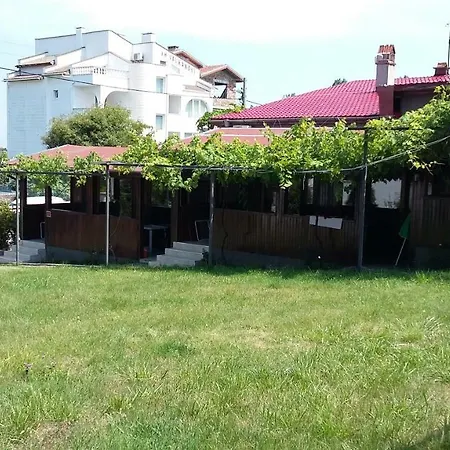 дървени къщички - лион