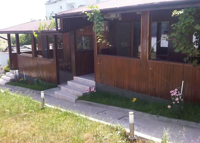 дървени къщички - лион