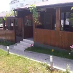 дървени къщички - лион
