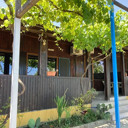 Ferienhaus дървени къщички - лион *