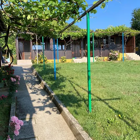 дървени къщички - лион