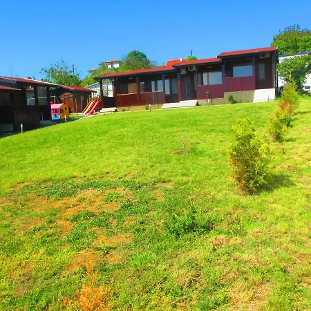 Dom wakacyjny дървени къщички - лион